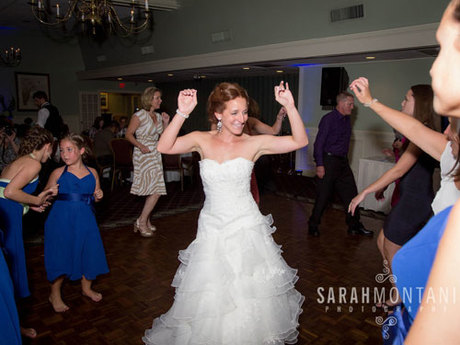 Wedding Disc Jockey, Bride Dancing, Country Club, wedding dance floor
